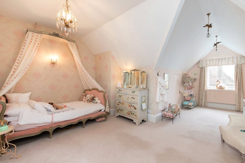 Woodborough Road, Putney, London, SW15