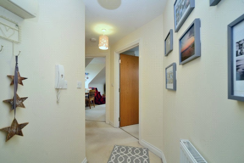 Colborne Way, Worcester Park, KT4