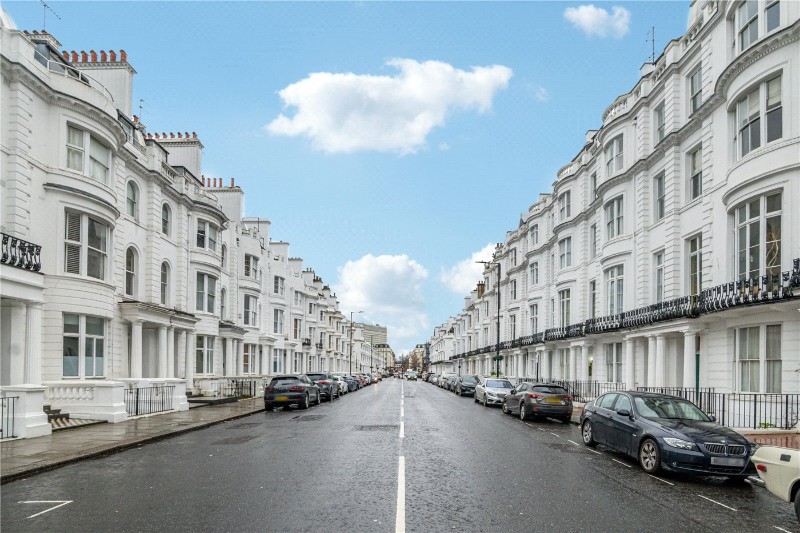 Gloucester Terrace, Bayswater, W2