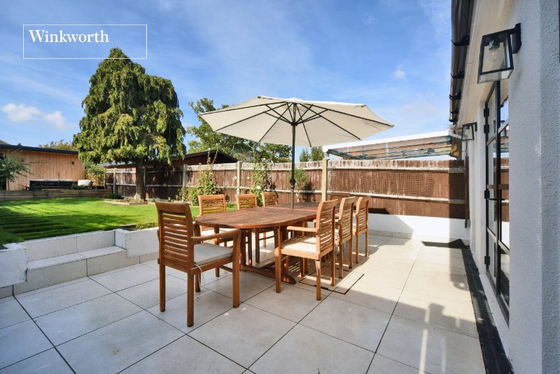 Ardrossan Gardens, Worcester Park, Surrey, KT4