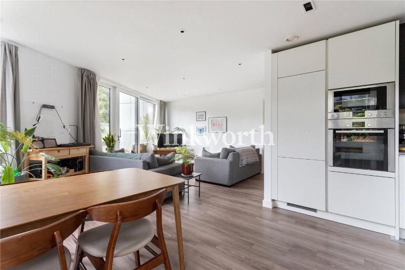 City View Apartments, Devan Grove, N4