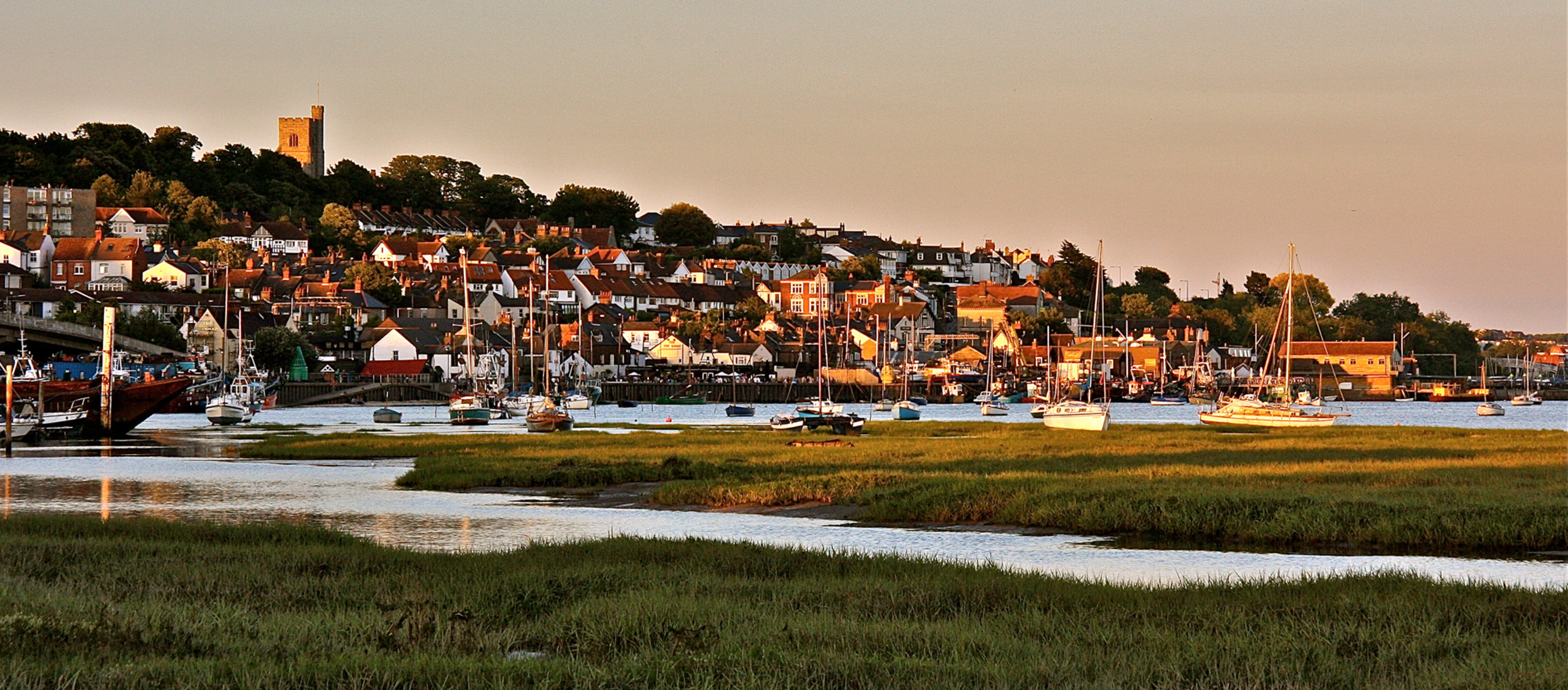 Think_property_image_220319_Old_Leigh_at_dusk