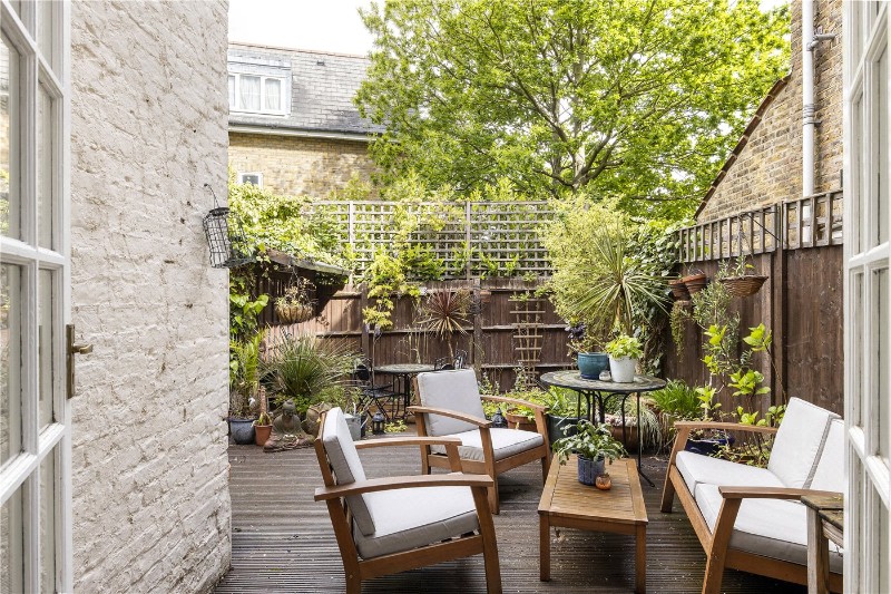 Kempshott Road, London, SW16