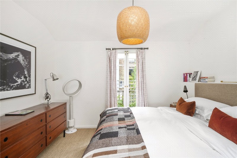 Pembridge Mews, London, W11