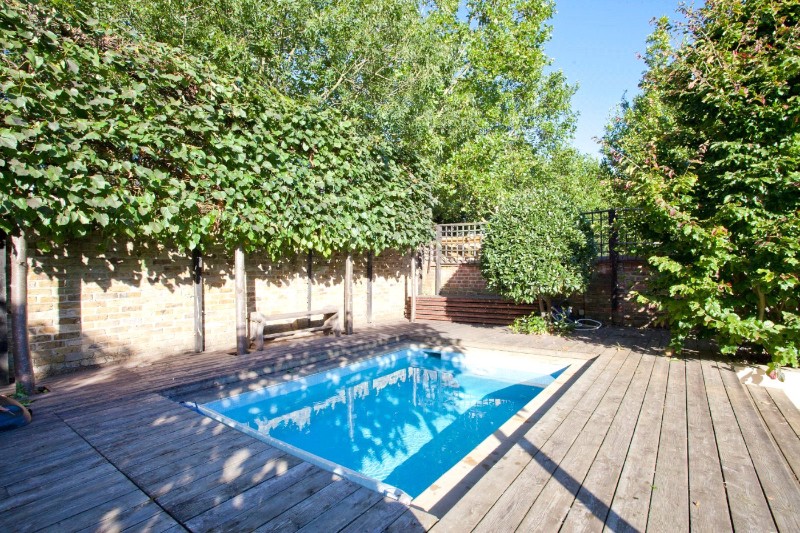 Woodborough Road, Putney, London, SW15