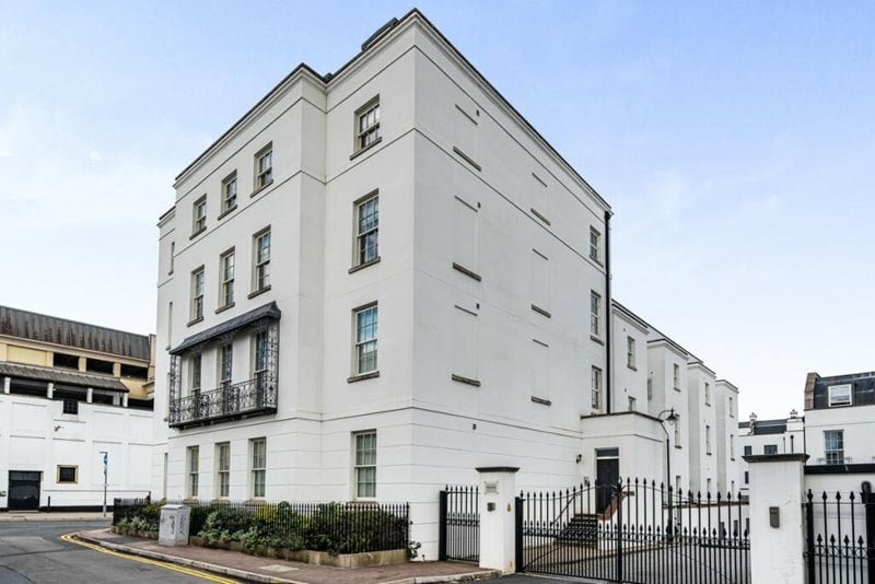 Albion Street, Cheltenham, GL52