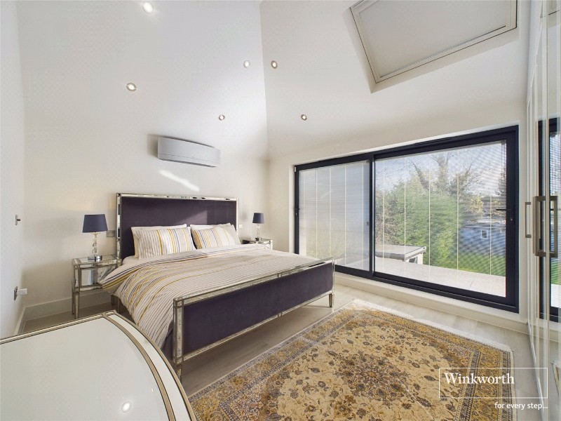 Queens Walk, Kingsbury, London, NW9