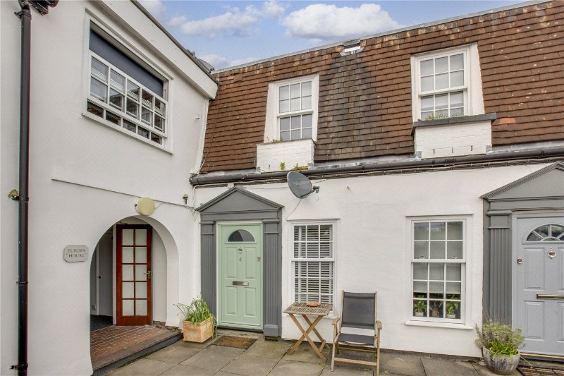 Marsham Way, Gerrards Cross, SL9