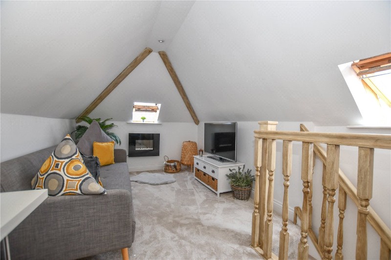 Cricket Hill, Finchampstead, Wokingham, Berkshire, RG40