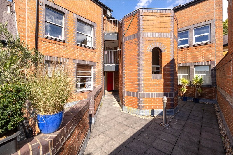 Dawes Road, London, SW6
