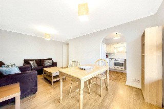 Monmouth Close, London, W4