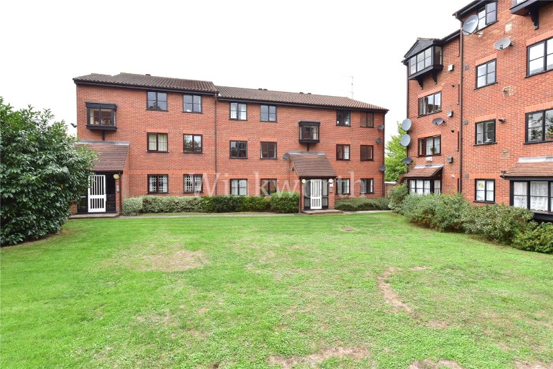 Warwick Gardens, London, N4