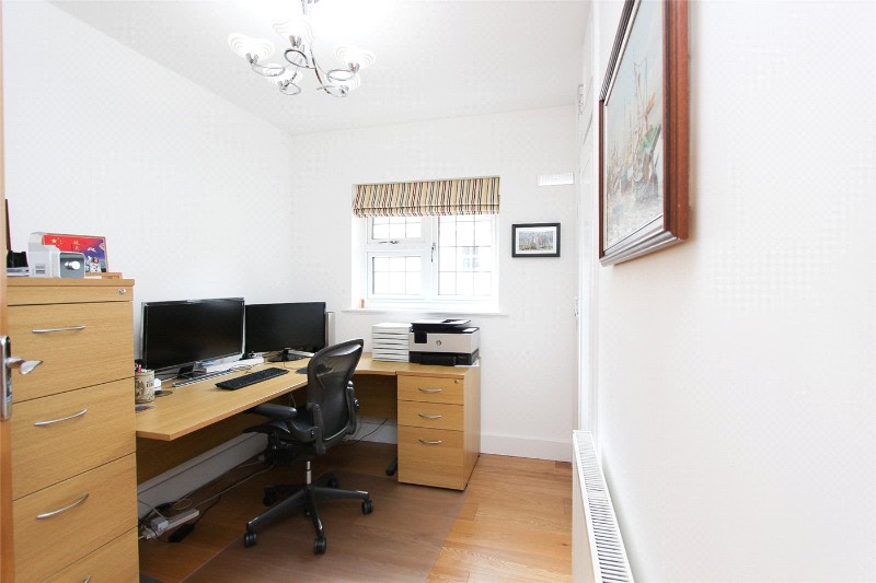 Warren Road, Leigh On Sea, Essex, SS9