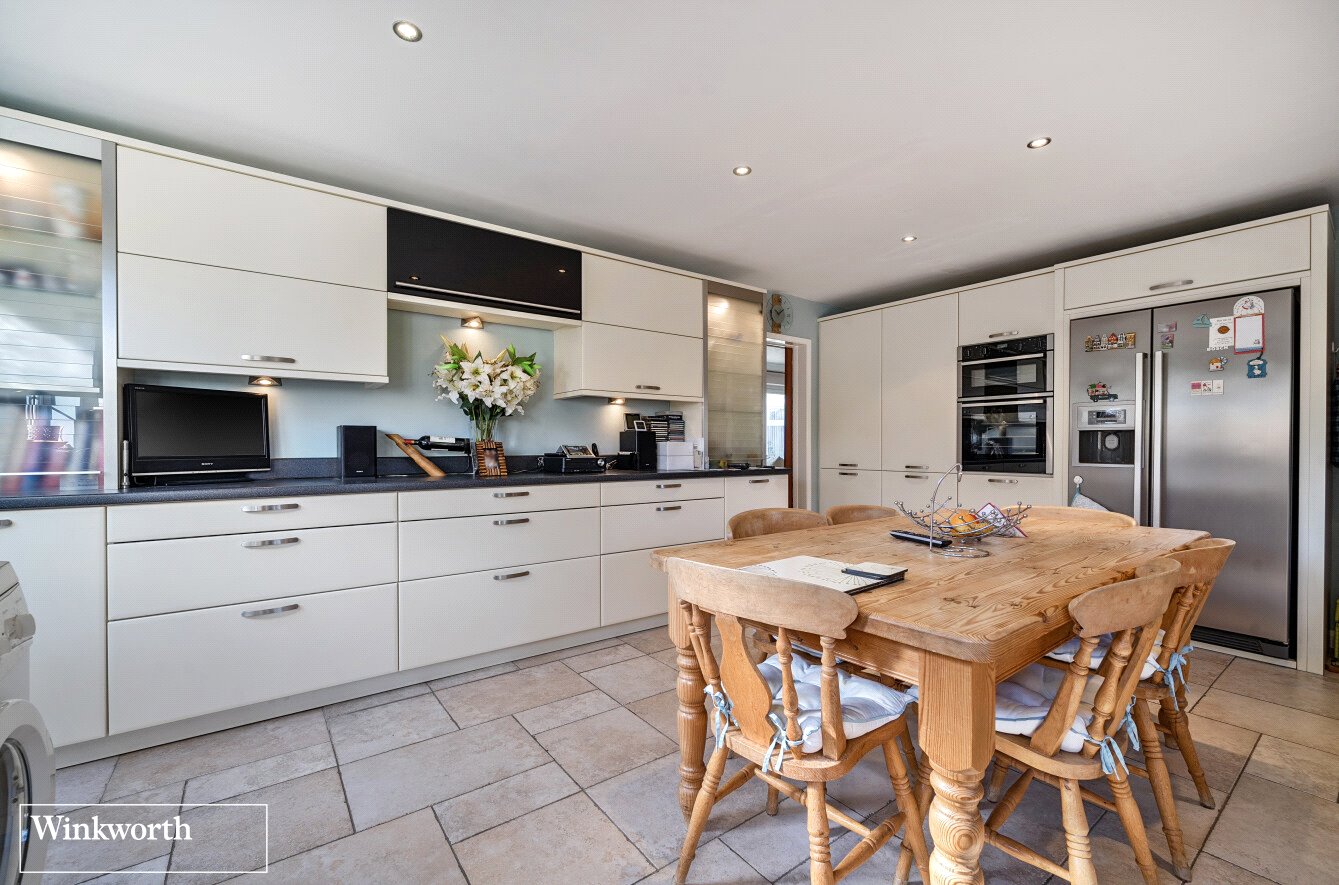 Kitchen/Breakfast Rm