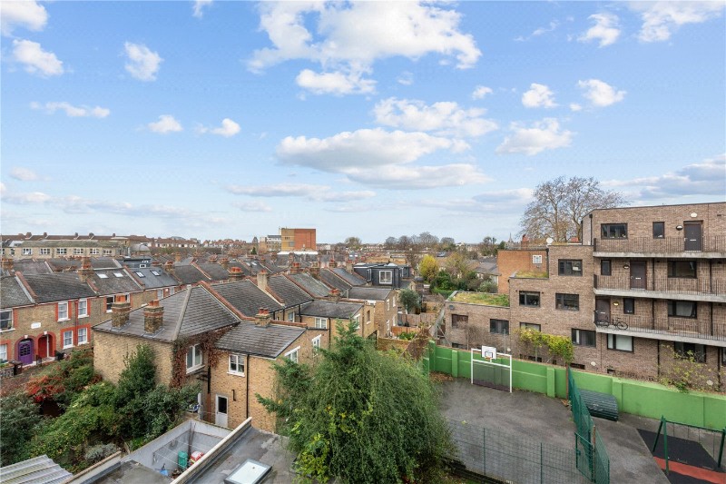 Shacklewell Lane, London, E8