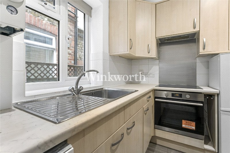 Haslemere Road, London, N21