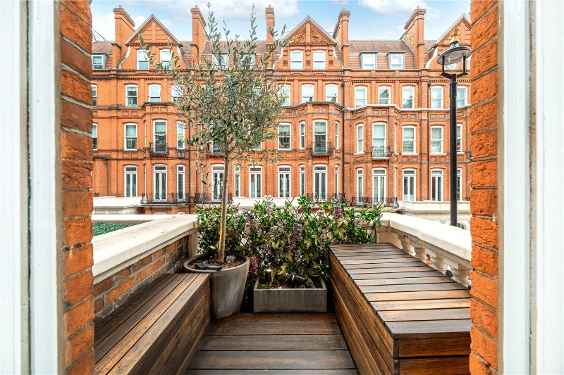 Park Street, London, W1K