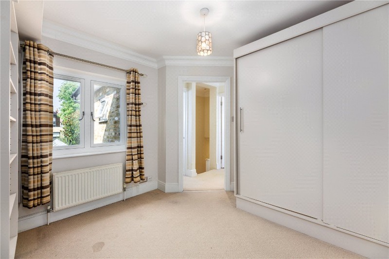 Coalecroft Road, London, SW15