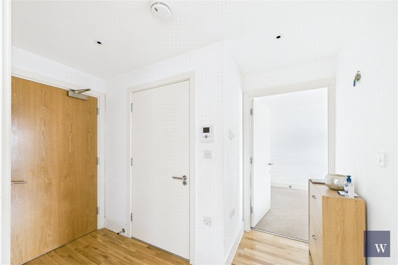 Streatham High Road, London, SW16