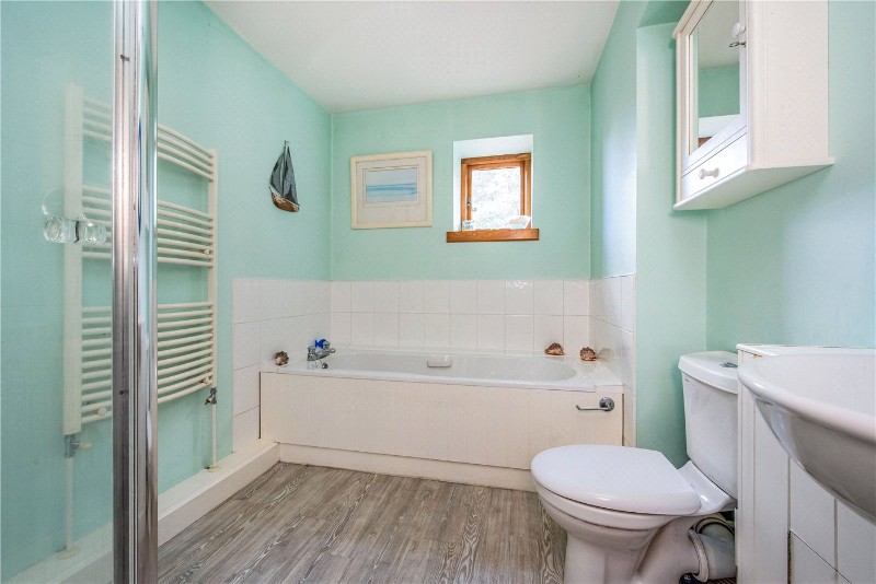 Farnham Road, Liss, Hampshire, GU33