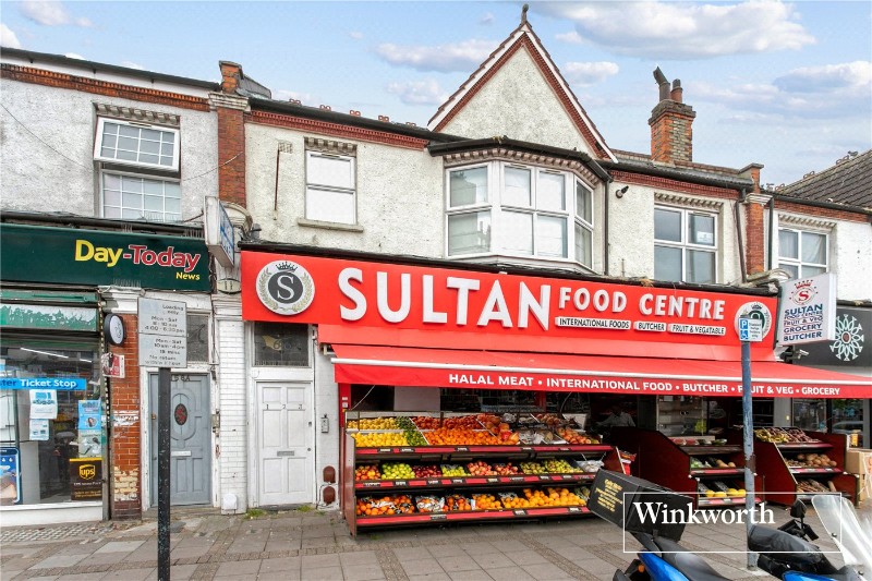 High Road, North Finchley, London, N12