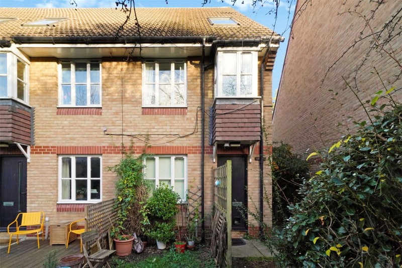 Bunning Way, London, N7