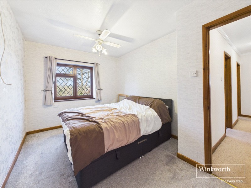 Wolmer Gardens, Edgware, HA8