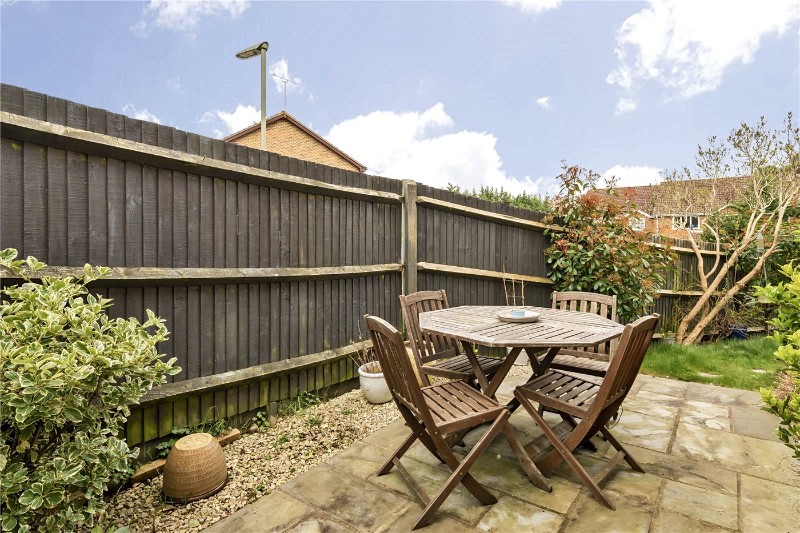 Arthur Close, Bagshot, GU19