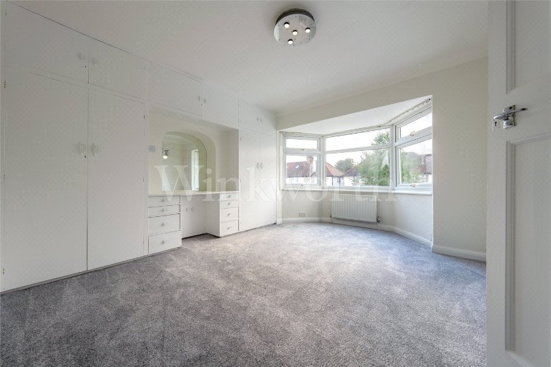 The Vale, London, NW11