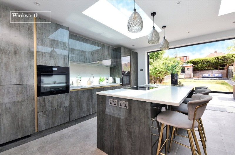 Worcester Park Road, Worcester Park, Surrey, KT4