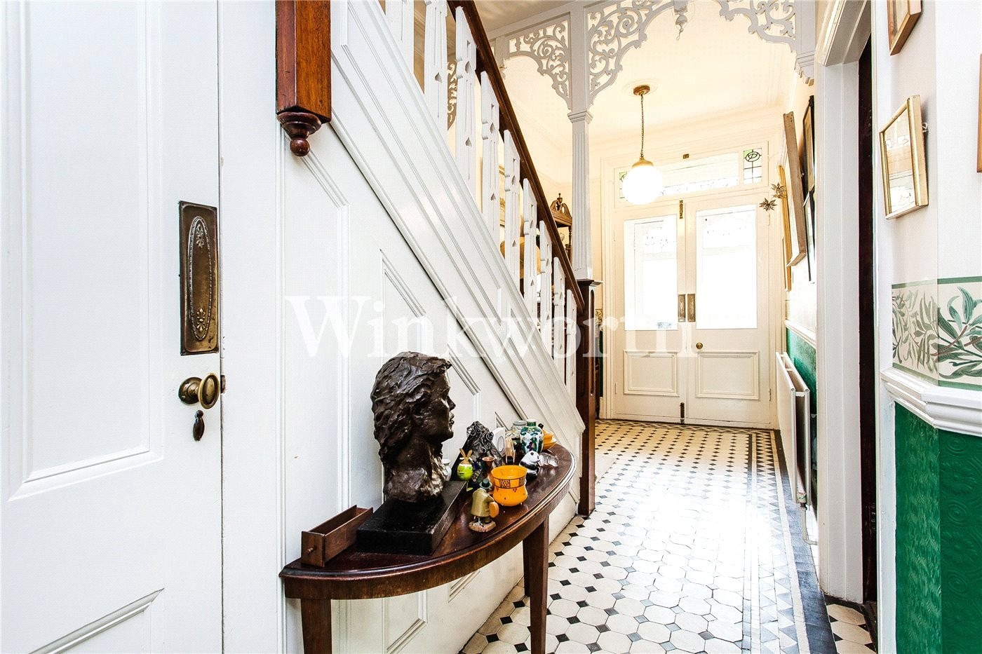 4 bedroom property for sale in Lakeside Road, Palmers Green, N13 (Ref