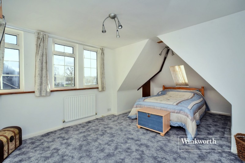 Kingsmead Avenue, Worcester Park, KT4