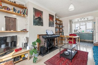 Queen Elizabeth's Close, London, N16