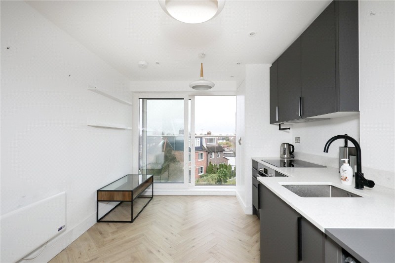 Walton Way, London, W3