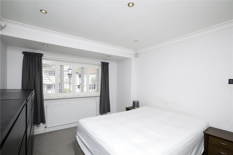 The Ridgeway, London, United Kingdom, W3