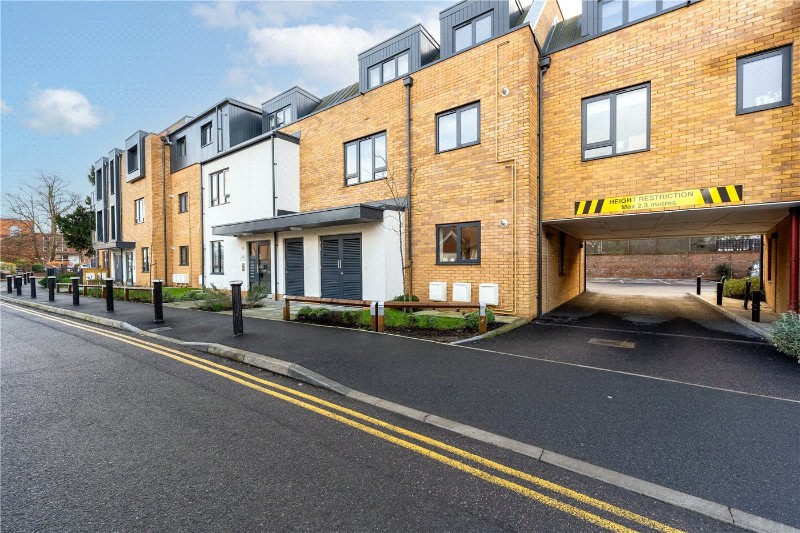 Beales Lane, Weybridge, Surrey, KT13