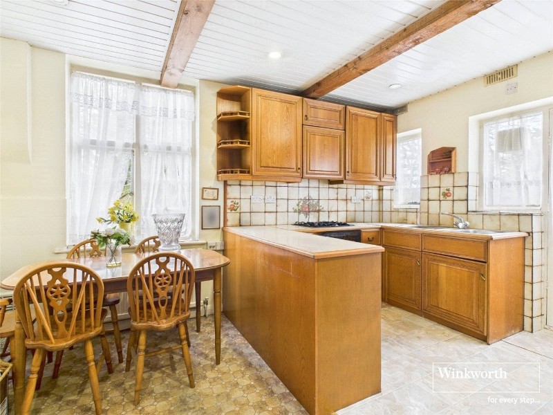 Edgeworth Crescent, Hendon, London, NW4