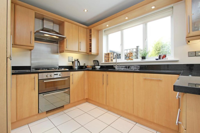 Eaves Close, New Haw Road, Addlestone, KT15