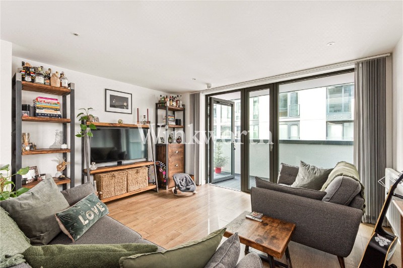 Waterside Way, London, N17