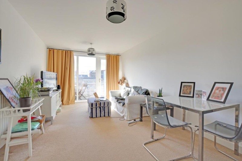 Tarves Way, London, SE10