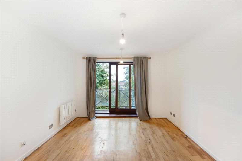 Kingswood Drive, London, SE19