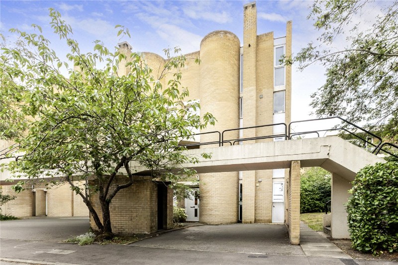 Apex Close, Beckenham, BR3