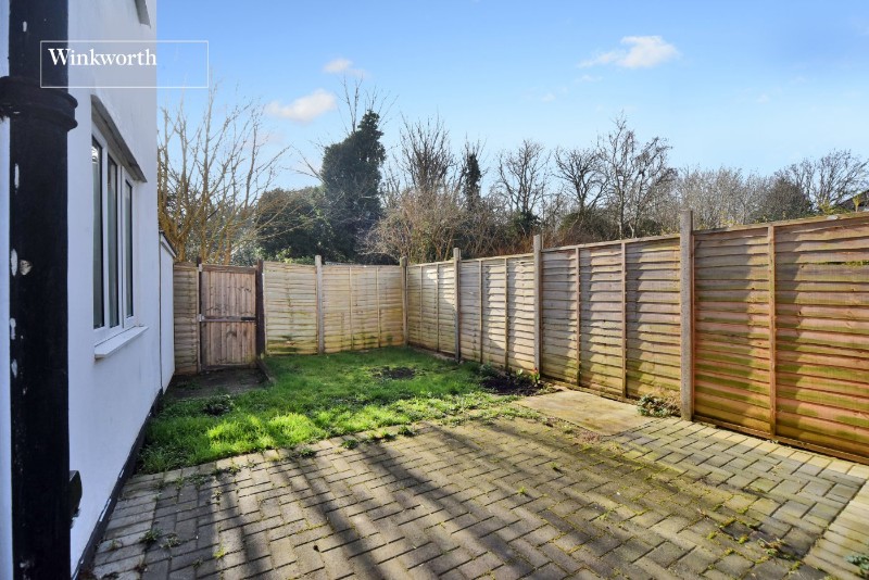 The Maisonettes, Alberta Avenue, Cheam, Sutton, SM1