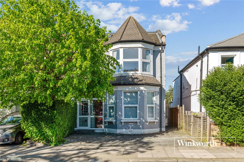 Station Road, Finchley, London, N3