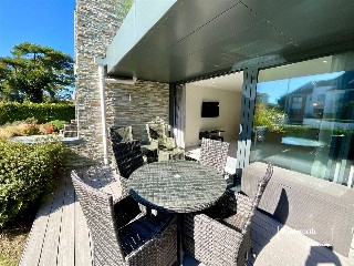 Needles Watch, 6 Wharncliffe Gardens, Highcliffe-On-Sea, Dorset, BH23