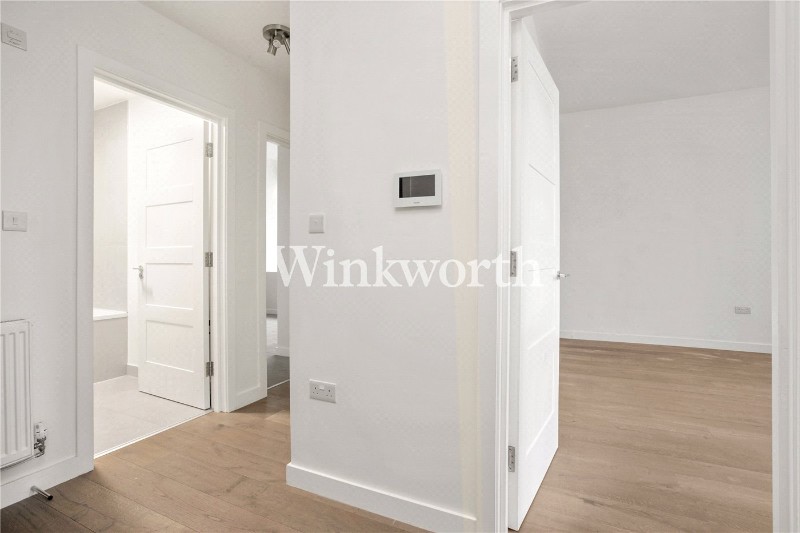 Frobisher Road, London, N8