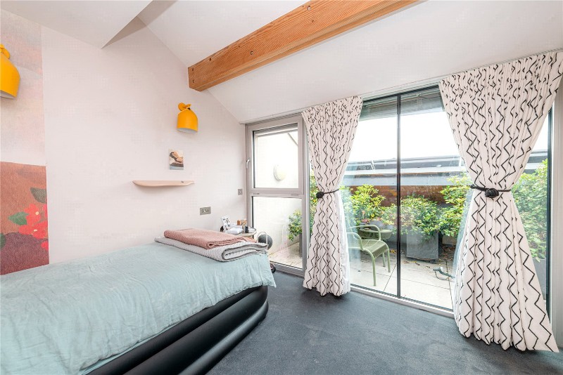 Pangbourne Avenue, London, W10