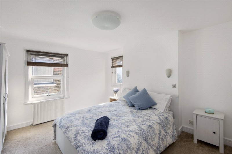 Gleneagle Road, London, SW16