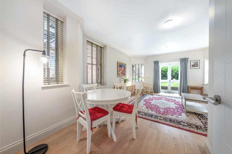 Ashworth Mansions, Elgin Avenue, London, W9