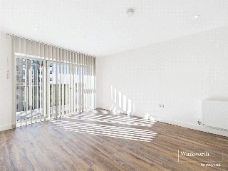 Flagstaff Road, Bankside Gardens, Reading, Berkshire, RG2